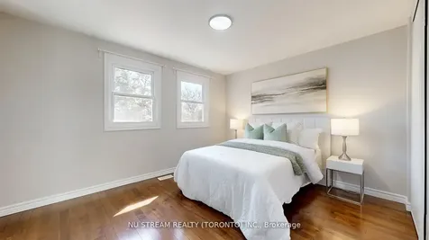 26 Trothen Circle Markham ON L3P 4H5