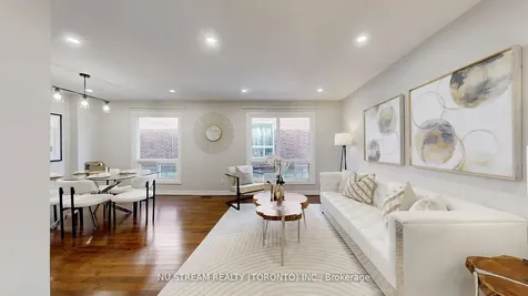 26 Trothen Circle Markham ON L3P 4H5