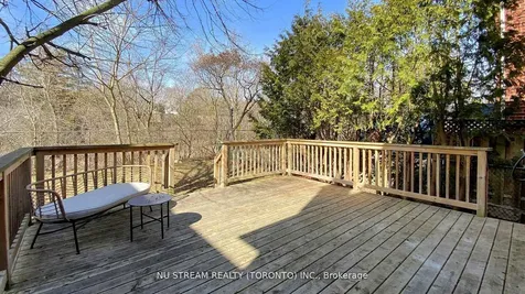 26 Trothen Circle Markham ON L3P 4H5