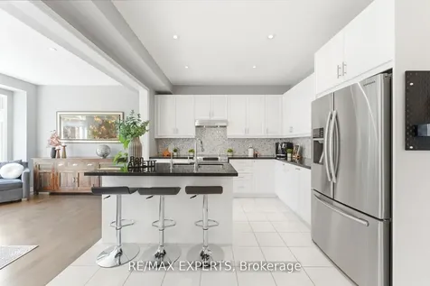 45 Bright Land Drive Vaughan ON L4H 3N5