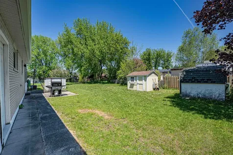 27 Larkdale Crescent Essa ON L0M 1B0