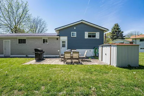 27 Larkdale Crescent Essa ON L0M 1B0