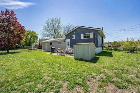 27 Larkdale Crescent Essa ON L0M 1B0