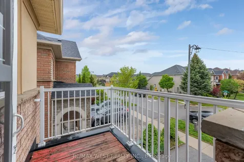 284 Monte Carlo Drive Vaughan ON L4H 1R2