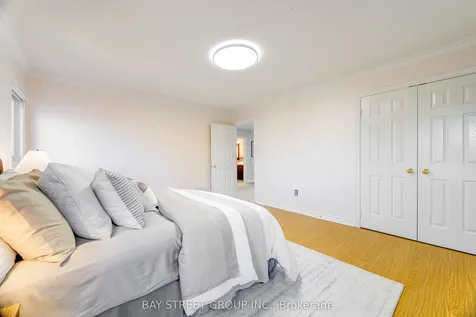 69 Bilbermar Drive Richmond Hill ON L4S 1B9