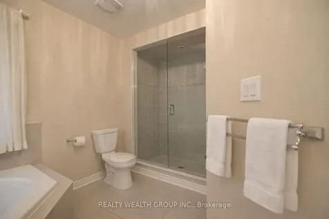 32 Rock Elm Court Vaughan ON L6A 4C2