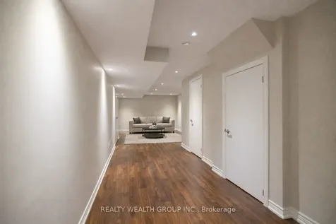 32 Rock Elm Court Vaughan ON L6A 4C2