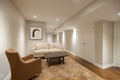 32 Rock Elm Court Vaughan ON L6A 4C2
