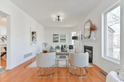 20 Fortune Crescent Richmond Hill ON L4S 1S5