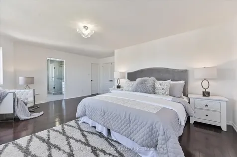 20 Fortune Crescent Richmond Hill ON L4S 1S5
