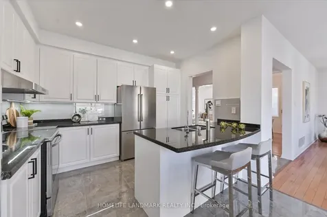 20 Fortune Crescent Richmond Hill ON L4S 1S5