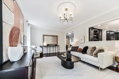 42 Sycamore Drive Markham ON L3T 5V6