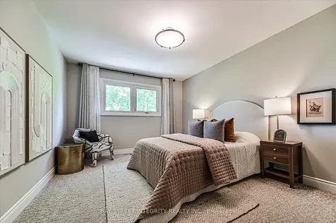 42 Sycamore Drive Markham ON L3T 5V6