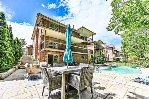 42 Sycamore Drive Markham ON L3T 5V6