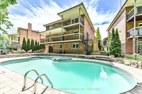 42 Sycamore Drive Markham ON L3T 5V6