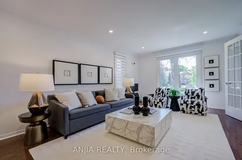 182 Carlton Road Markham ON L3R 3L8