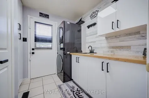 182 Carlton Road Markham ON L3R 3L8