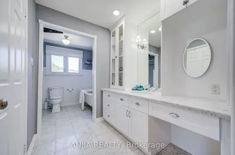 182 Carlton Road Markham ON L3R 3L8