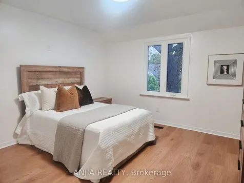 182 Carlton Road Markham ON L3R 3L8