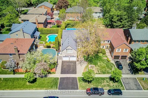 182 Carlton Road Markham ON L3R 3L8
