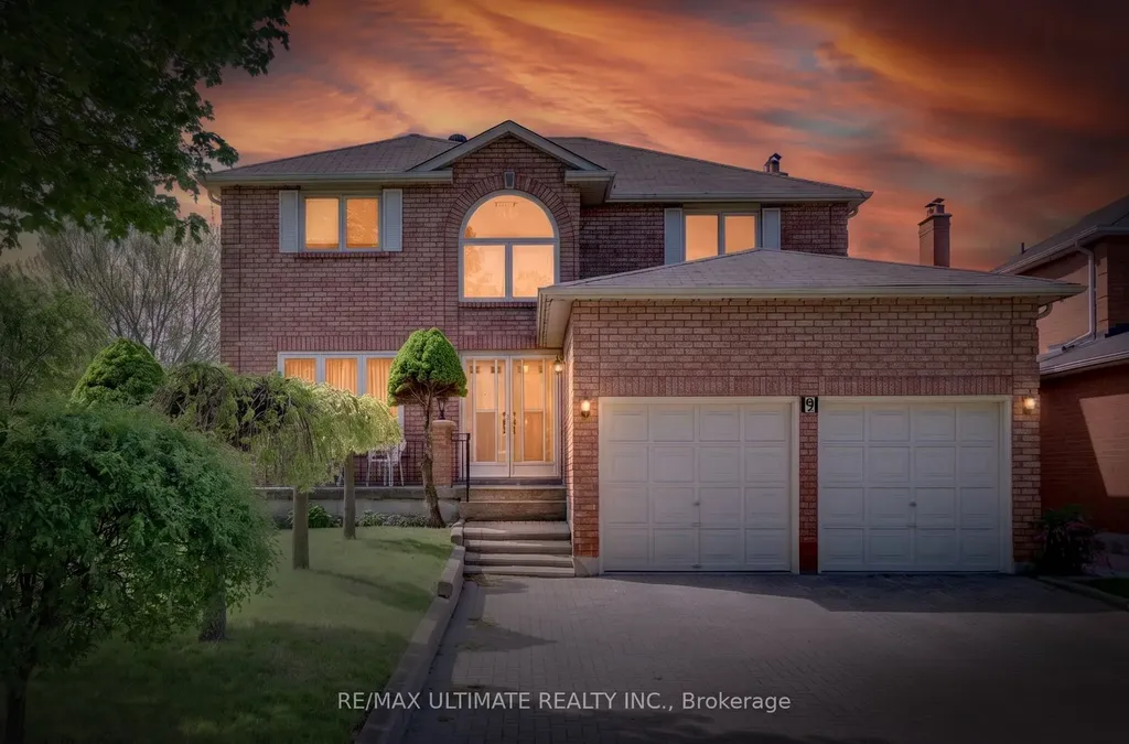 9 Avoca Drive Markham ON L3R 8X9