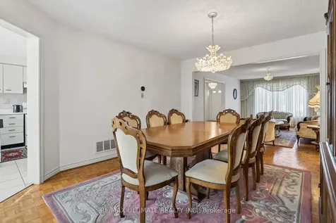 9 Avoca Drive Markham ON L3R 8X9