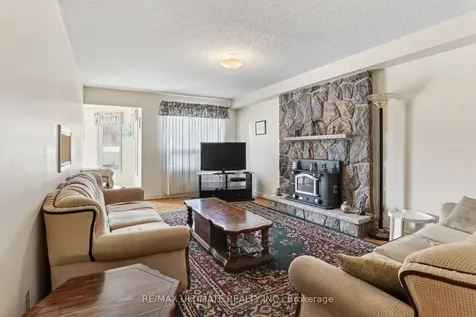 9 Avoca Drive Markham ON L3R 8X9