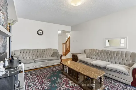 9 Avoca Drive Markham ON L3R 8X9