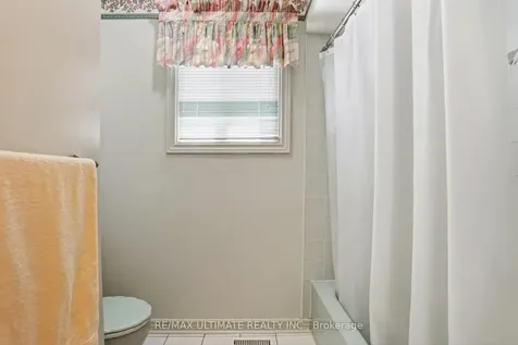 9 Avoca Drive Markham ON L3R 8X9