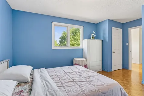 9 Avoca Drive Markham ON L3R 8X9