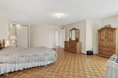 9 Avoca Drive Markham ON L3R 8X9