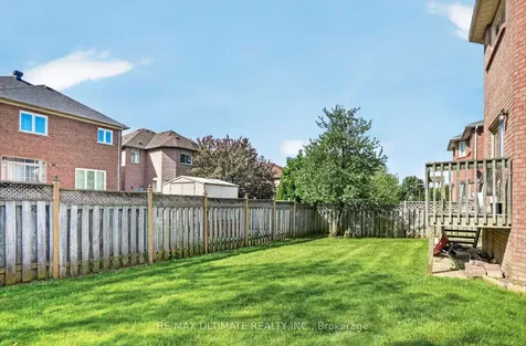 9 Avoca Drive Markham ON L3R 8X9