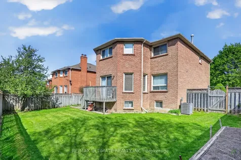 9 Avoca Drive Markham ON L3R 8X9