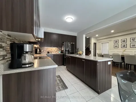 49 Liberty Crescent Bradford West Gwillimbury ON L3Z 0P5