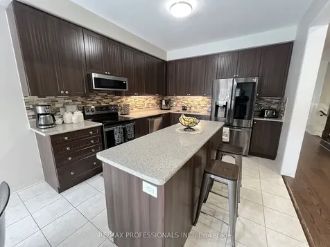 49 Liberty Crescent Bradford West Gwillimbury ON L3Z 0P5