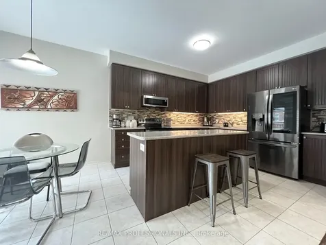 49 Liberty Crescent Bradford West Gwillimbury ON L3Z 0P5