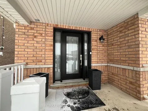 49 Liberty Crescent Bradford West Gwillimbury ON L3Z 0P5