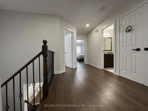 49 Liberty Crescent Bradford West Gwillimbury ON L3Z 0P5