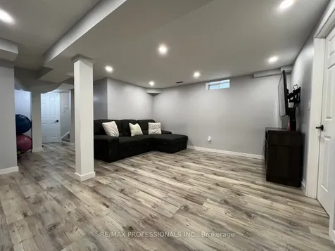 49 Liberty Crescent Bradford West Gwillimbury ON L3Z 0P5