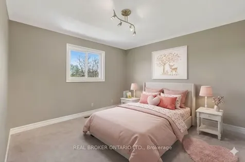 208 Stegman Road East Gwillimbury ON L9N 1B6
