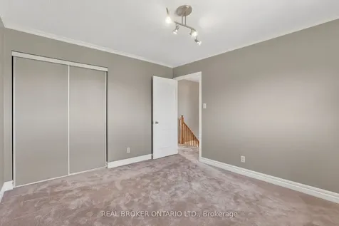 208 Stegman Road East Gwillimbury ON L9N 1B6
