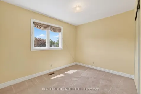 208 Stegman Road East Gwillimbury ON L9N 1B6