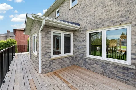 208 Stegman Road East Gwillimbury ON L9N 1B6