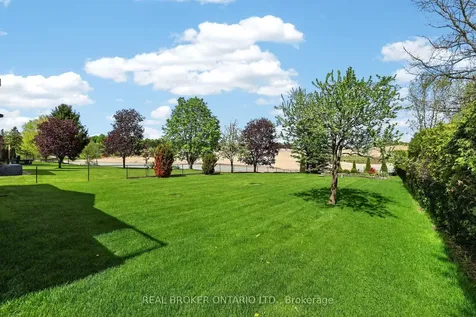 208 Stegman Road East Gwillimbury ON L9N 1B6