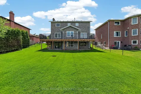 208 Stegman Road East Gwillimbury ON L9N 1B6