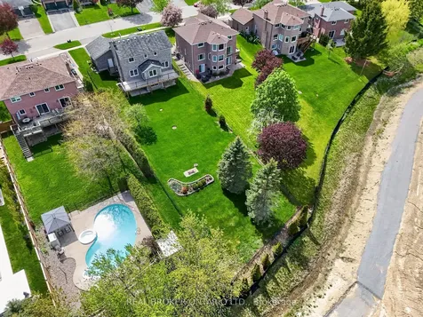 208 Stegman Road East Gwillimbury ON L9N 1B6