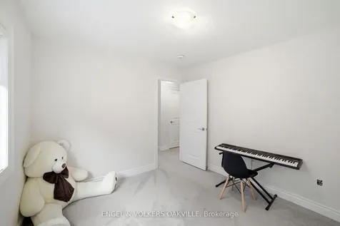 183 Sutherland Avenue Bradford West Gwillimbury ON L3Z 4H6