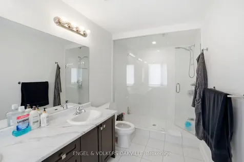 183 Sutherland Avenue Bradford West Gwillimbury ON L3Z 4H6