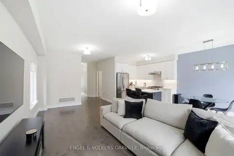183 Sutherland Avenue Bradford West Gwillimbury ON L3Z 4H6