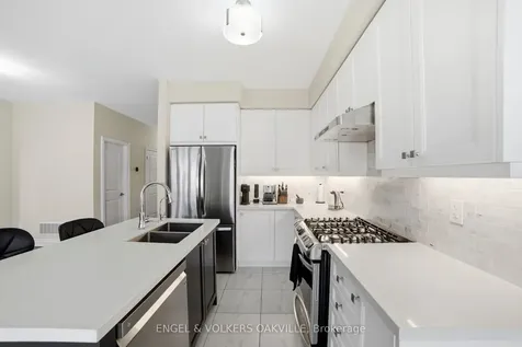 183 Sutherland Avenue Bradford West Gwillimbury ON L3Z 4H6